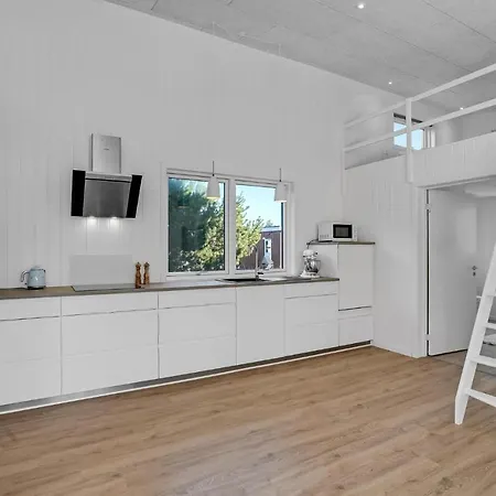 Feriehus Lovely In With Kitchen