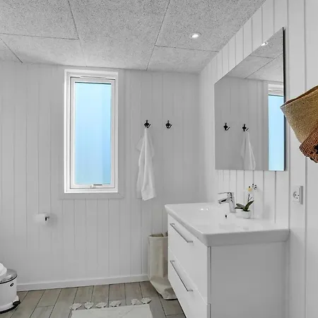 Feriehus Lovely In With Kitchen Vestervig